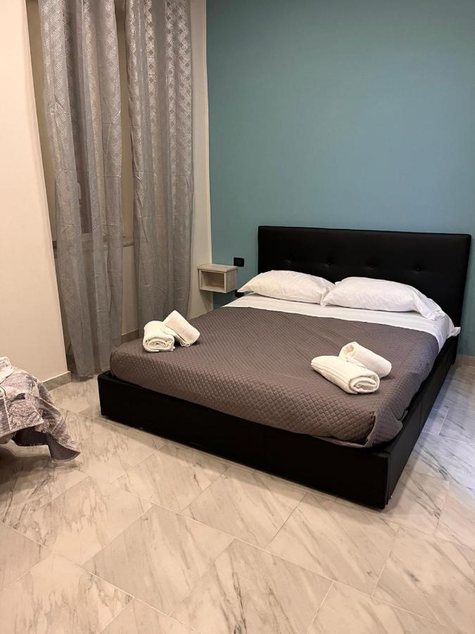 Oceania 43 Naples